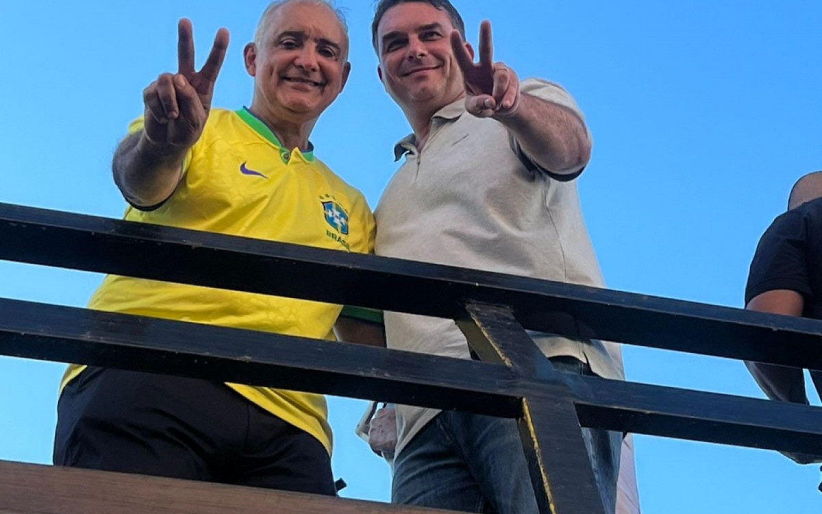 Carlos Augusto e Dr. Serginho são a aposta da direita para retomar o protagonismo na Região dos Lagos 
