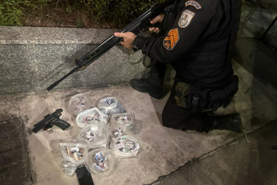 Bandido é preso com arma e drogas na Zona Norte