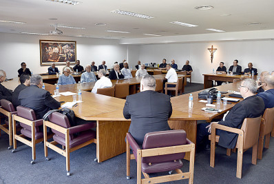 Oito sacerdotes do Rio recebem títulos de monsenhores pelo Vaticano