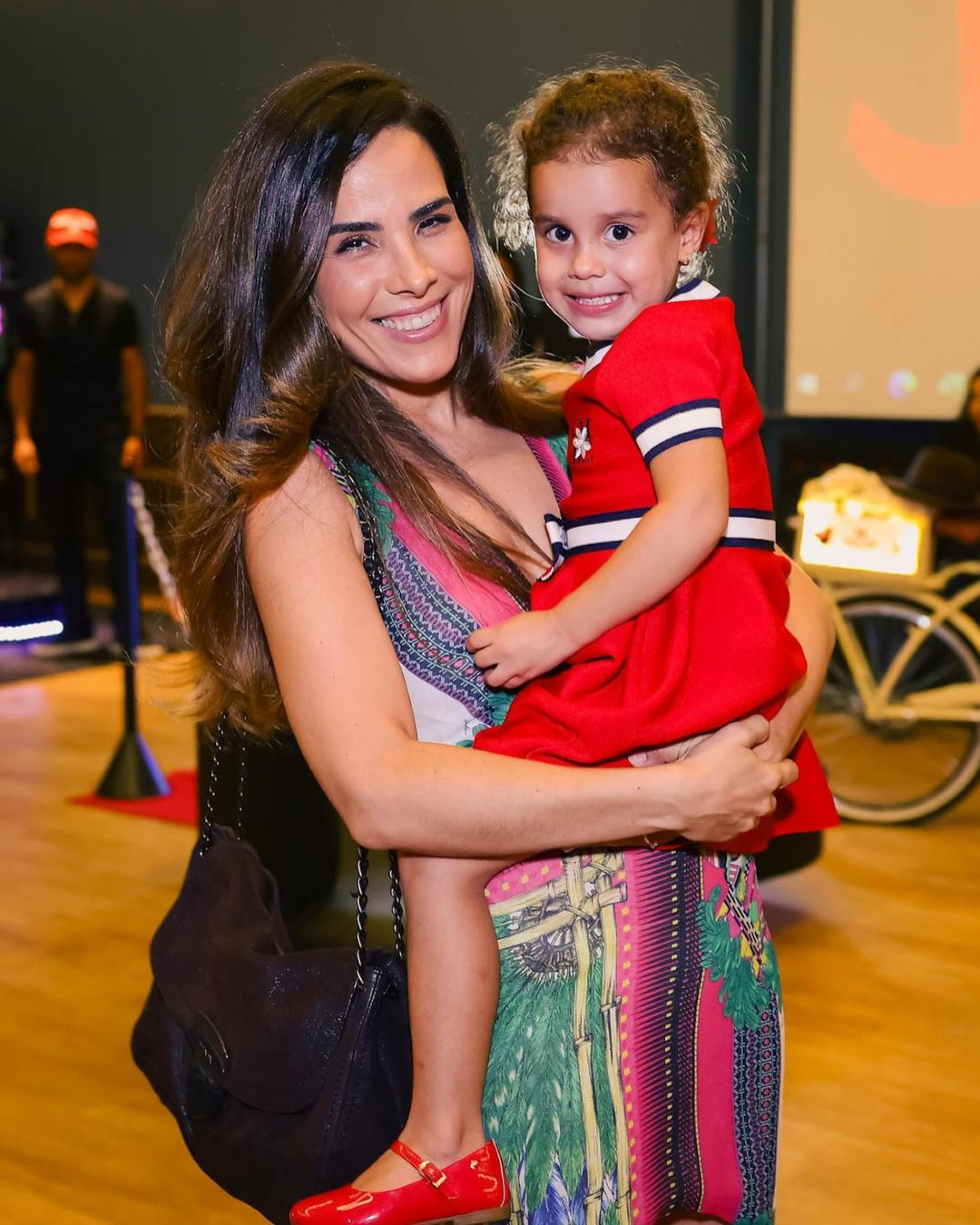 Wanessa com a sobrinha Júlia, filha de sua irmã, Camilla Camargo e Leonardo Lessa - BrazilNews