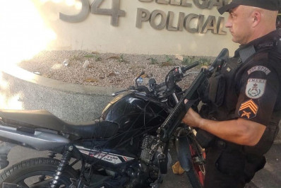 PM prende suspeito com motocicleta roubada em Belford Roxo