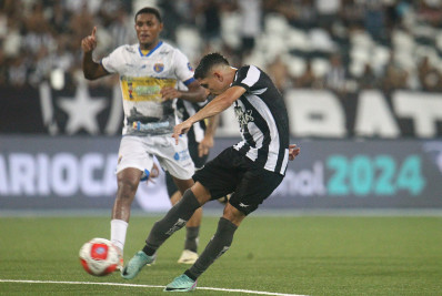 Olhar tático: Botafogo troca 12 passes antes de gol sobre o Sampaio Corrêa