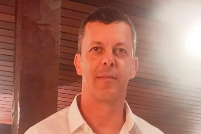 Policial Militar morre afogado após cair com parapente no mar da praia de Itaipuaçu