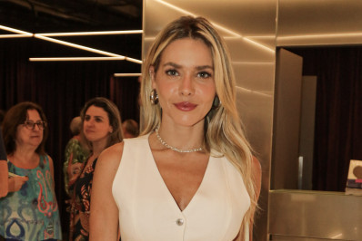 Monique Alfradique tem rede social hackeada por criminosos