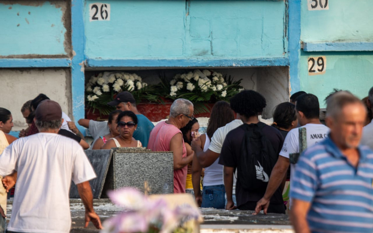  Sepultamento ocorreu no Cemitério do Pacheco, em São Gonçalo