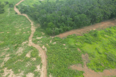 Minas implanta lixão que preocupa o Rio