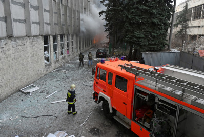 Bombardeio russo deixa três mortos na cidade ucraniana de Kharkiv