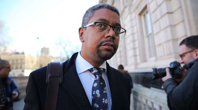 País de Gales elege homem negro como primeiro-ministro, algo inédito no Reino Unido