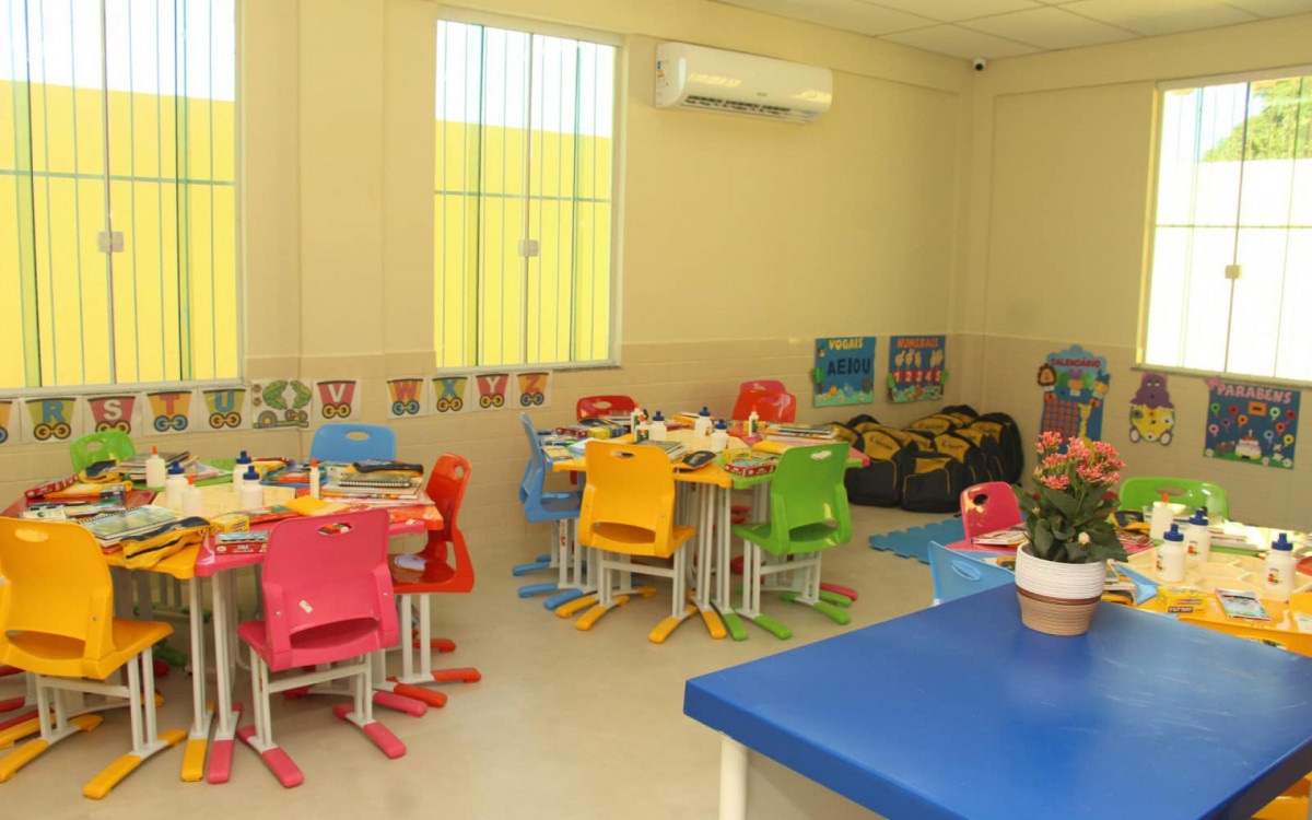 A Creche Municipal Ademair Jandre Moura funcionará em regime de tempo integral e vai atender 45 alunos entre 2 anos e 3 anos e 11 meses