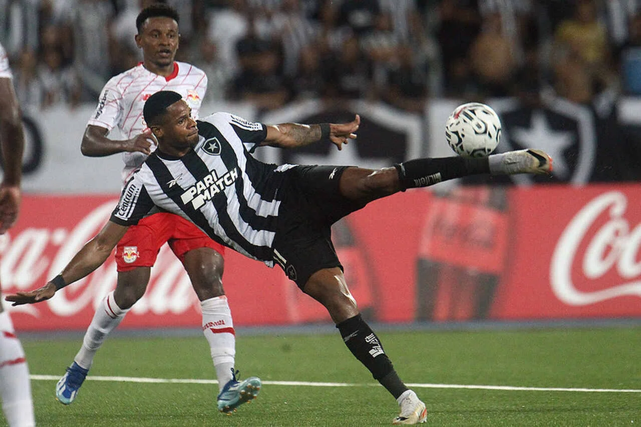 Botafogo est&aacute; longe dos favoritos na Libertadores