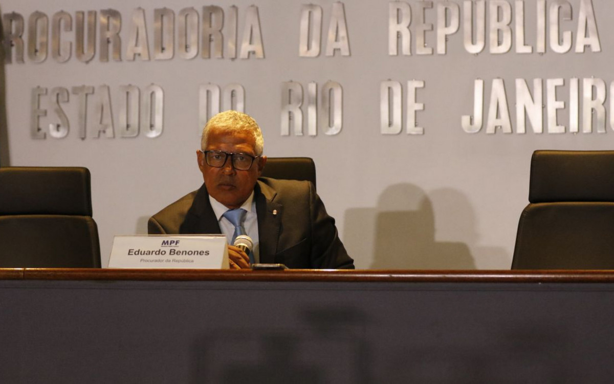 MPF denuncia 8 pessoas por fraude em compra de blindados da PRF