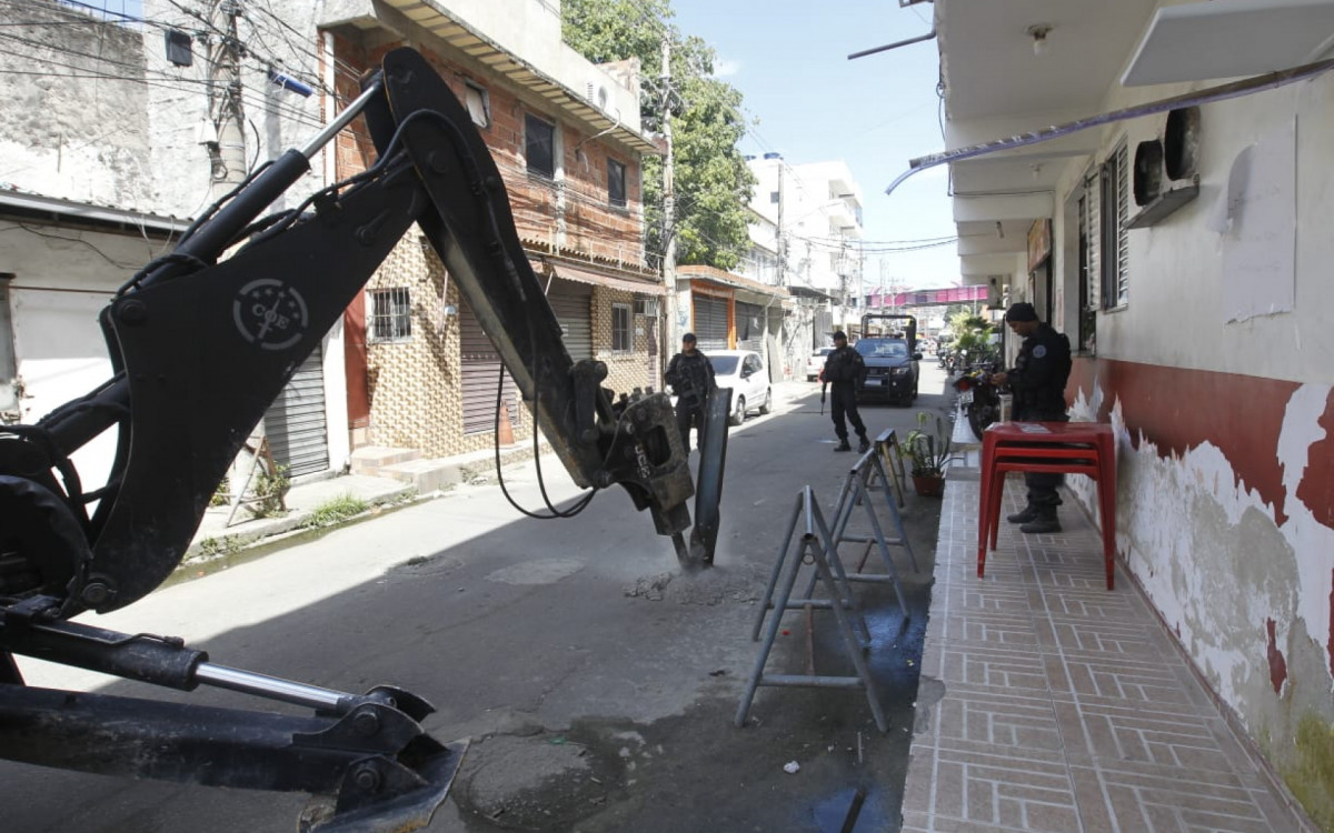 PMs atuam nas comunidades da Nova Holanda e Parque União, no Complexo da Maré - Reginaldo Pimenta/Agência O DIA
