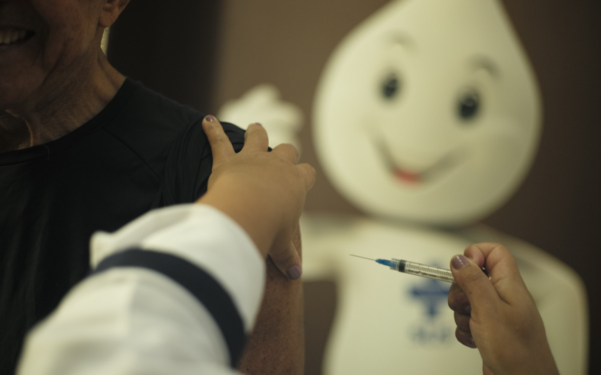 Super Centro Carioca de Vacinação, em Botafogo. Secretário de Saúde do Rio Daniel Soranz anunciou hoje o início da campanha de vacinação contra a gripe, nesta quinta-feira (21).