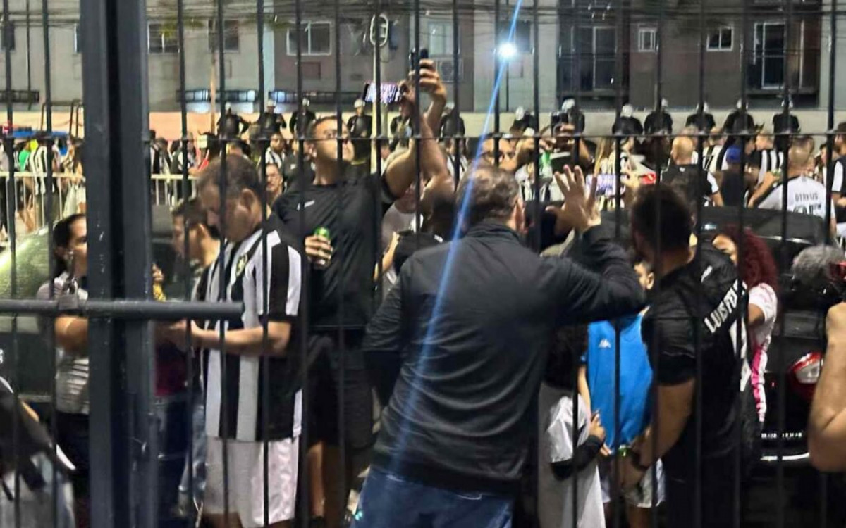 Botafogo &eacute; o oitavo clube brasileiro com mais s&oacute;cios-torcedores no pa&iacute;s