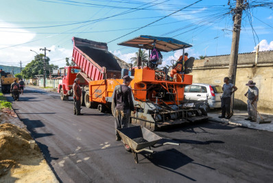 Prefeitura de Belford Roxo continua obras de asfalto no bairro São Bernardo