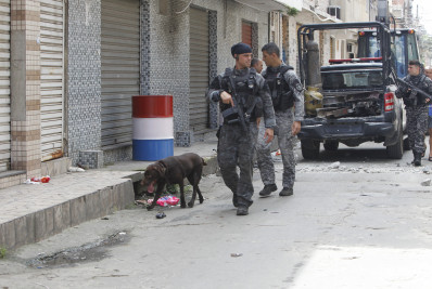 Comando Vermelho é alvo de operações da PM em comunidades da capital e Baixada Fluminense
