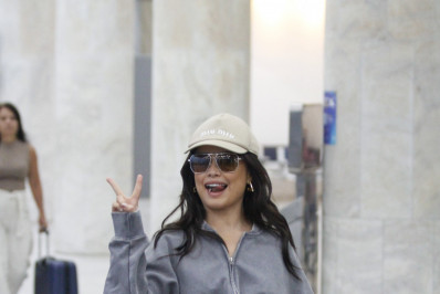 Juliette aparece com look de quase R$ 20 mil em aeroporto no Rio de Janeiro