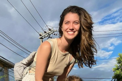 Nathalia Dill encanta a web com cliques fofos ao lado da filha, Eva: 'Descansando'