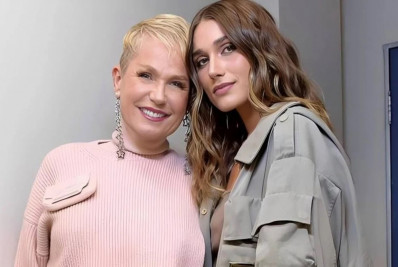 Xuxa diz que ainda dá banho em Sasha: 'Lavo como se fosse um bebê'