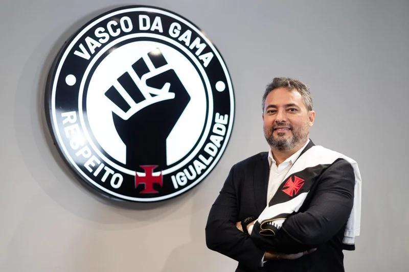 Diretor Alexandre Mattos deixa o Vasco; L&uacute;cio Barbosa dar&aacute; coletiva