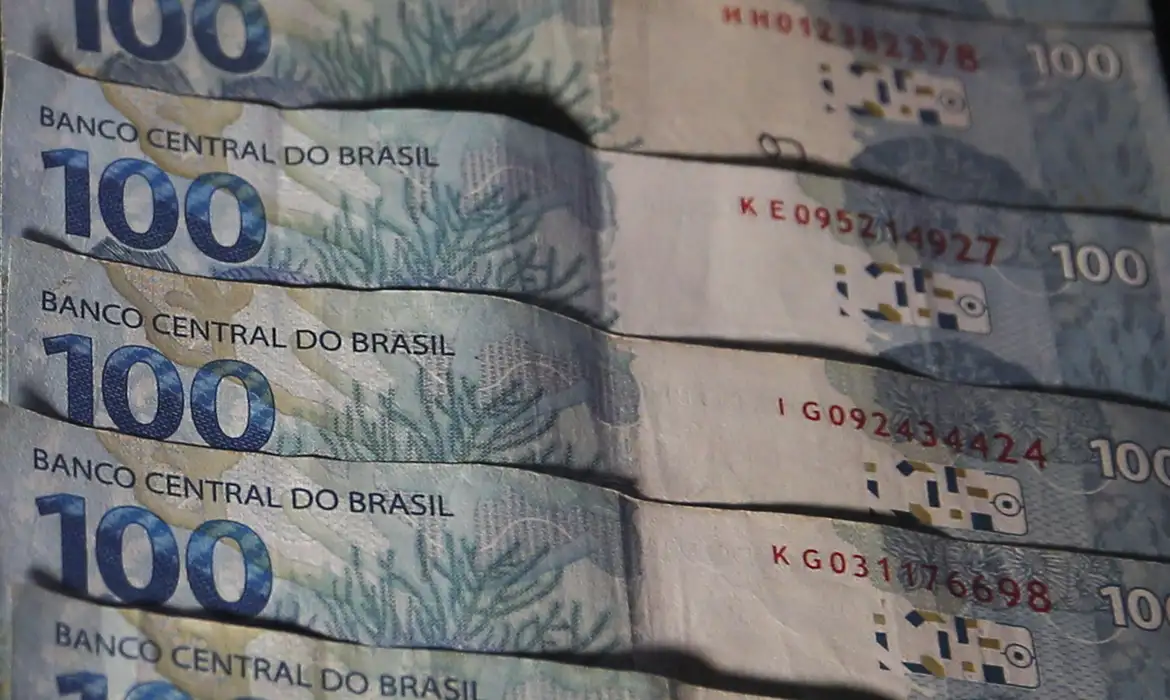 Fazenda reduz previs&atilde;o oficial de infla&ccedil;&atilde;o para 3,5% em 2024