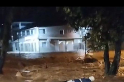 Chuvas alagaram Raposo