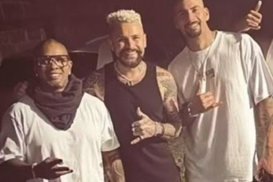 Vinicius e Nizam visitam Rodriguinho: 'Resenha boa'