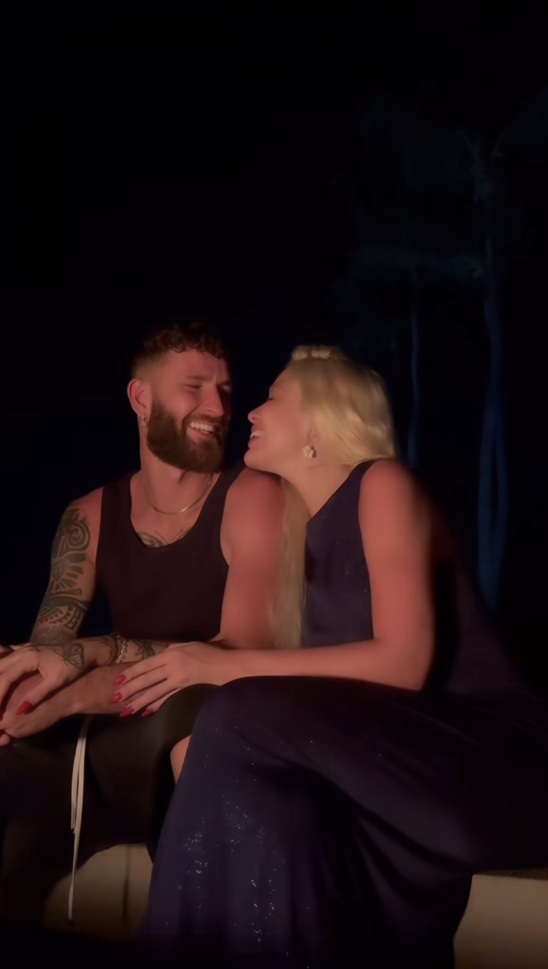 Karoline Lima se declara para Léo Pereira - Reprodução