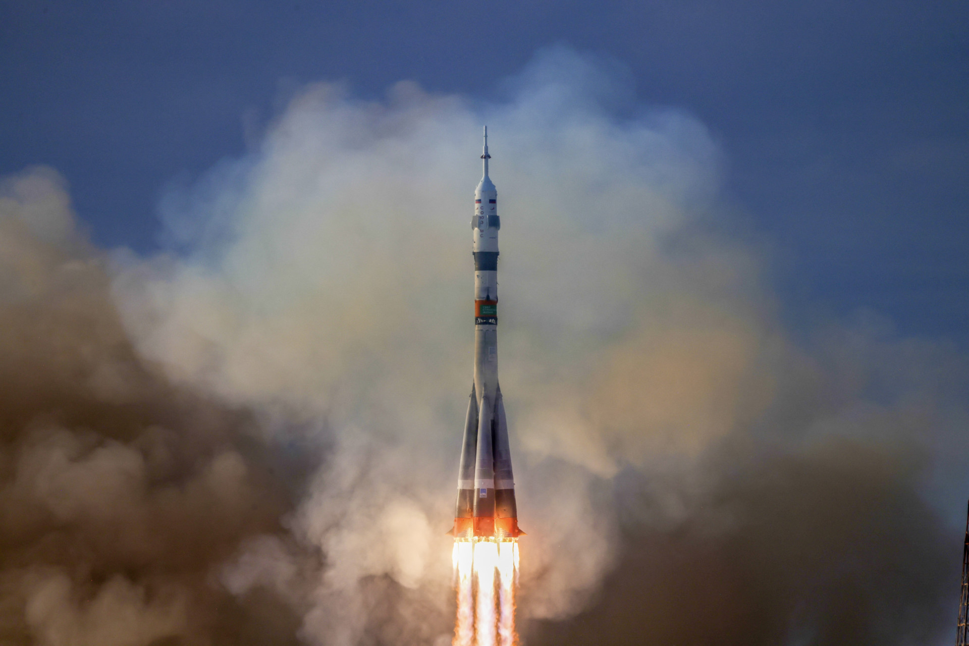 Soyuz durante decolagem neste sábado (23) - Ivan Timoshenko / Roscomos / AFP