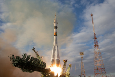 Agência russa informa que decolou com sucesso nave que levará a primeira cosmonauta bielorrussa à ISS