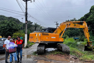 Prefeito de Magé decreta estado de emergência por causa das chuvas fortes