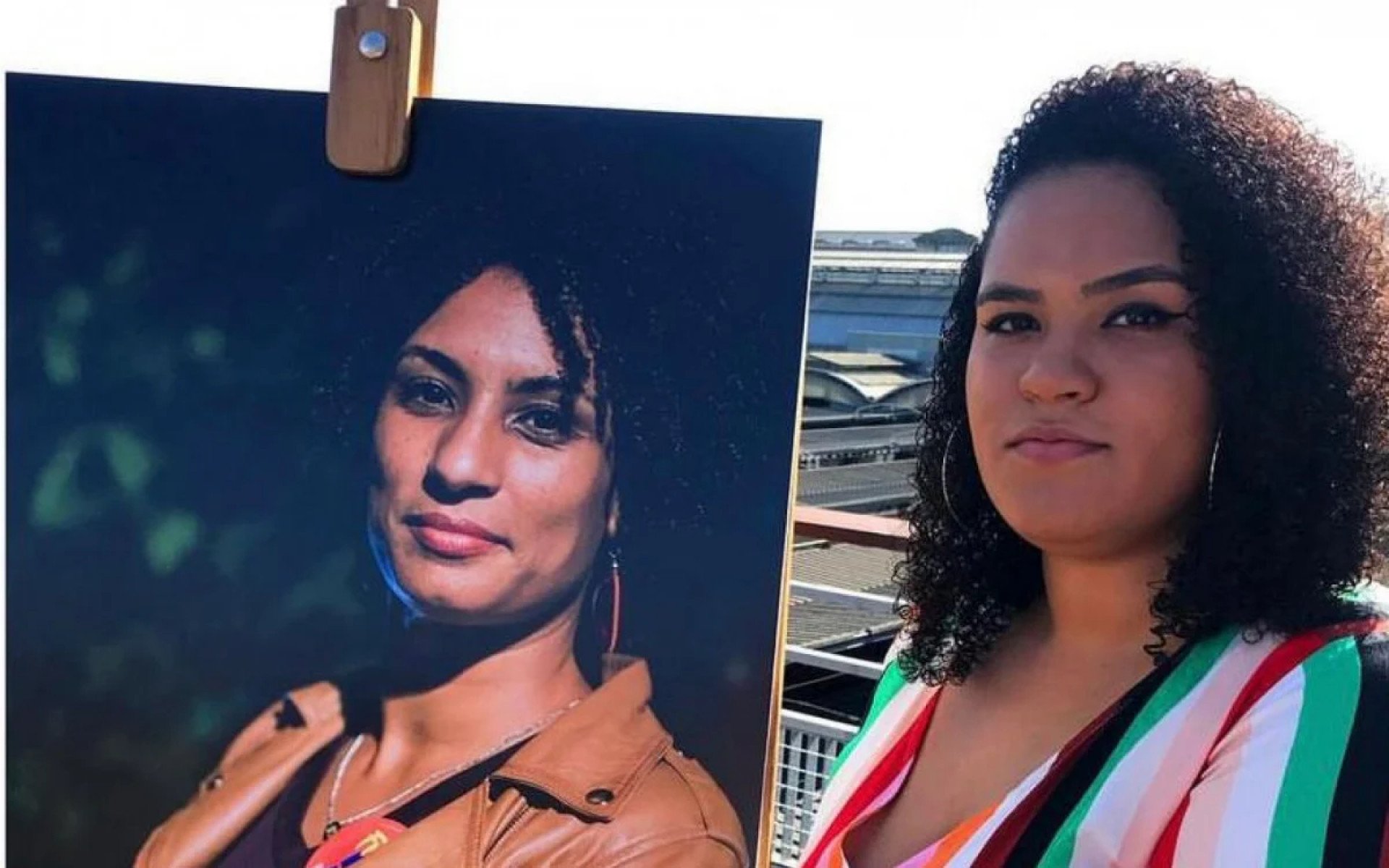 Luyara Santos, de 23 anos, segurando a foto de sua mãe, Marielle Franco - Reprodução / Redes sociais