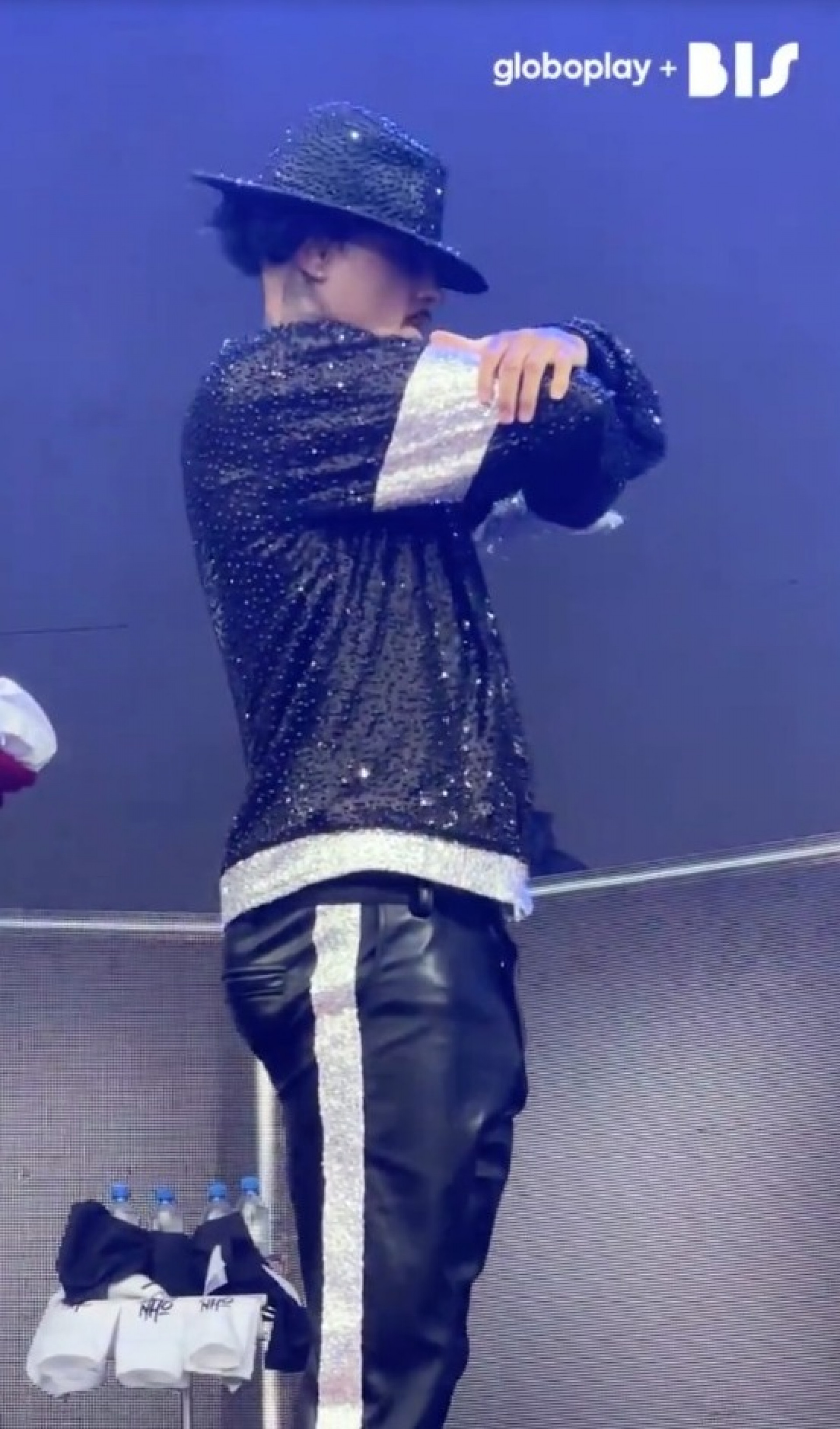 MC Livinho faz tributo a Michael Jackson no último dia do Lollapalooza - Reprodução