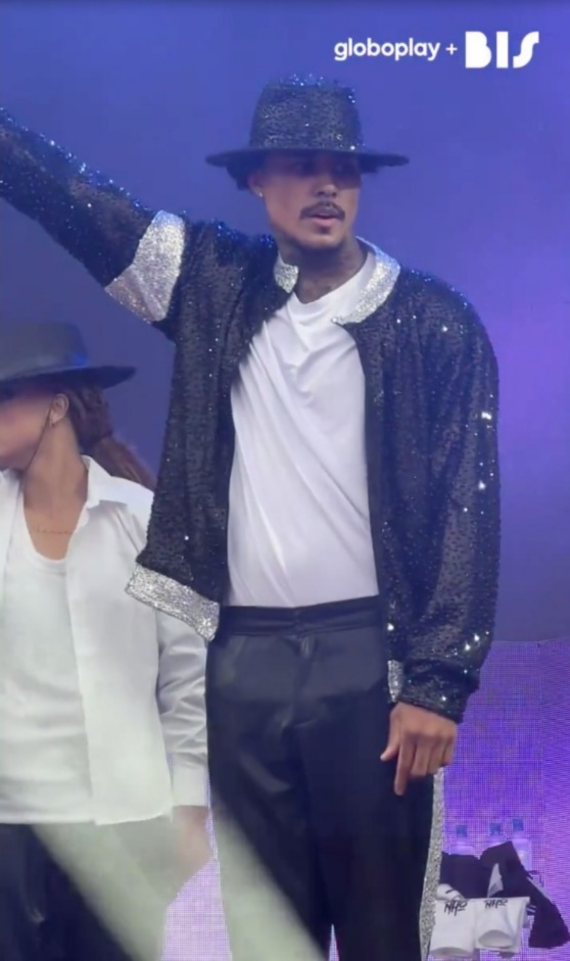 MC Livinho faz tributo a Michael Jackson no último dia do Lollapalooza - Reprodução