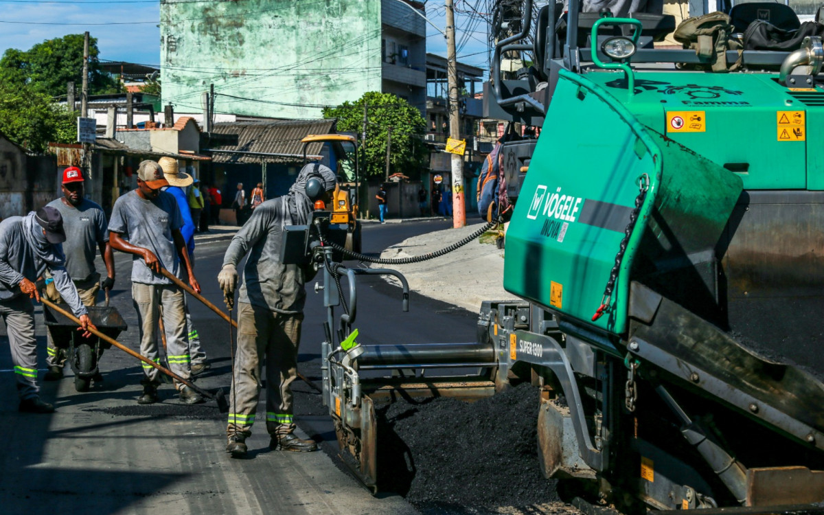 A Estrada Aníbal da Mota, no Parque São José, ganhou um recapeamento asfáltico