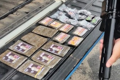 CPRv apreende R$ 3.500 em drogas após perseguição em São Pedro da Aldeia