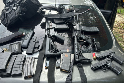 Milicianos são presos com dois fuzis e mais de 300 munições na Baixada