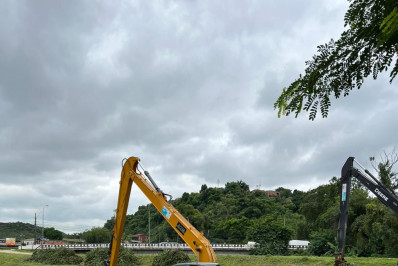 Prefeitura de Caxias intensifica limpeza de rios e canais após chuvas