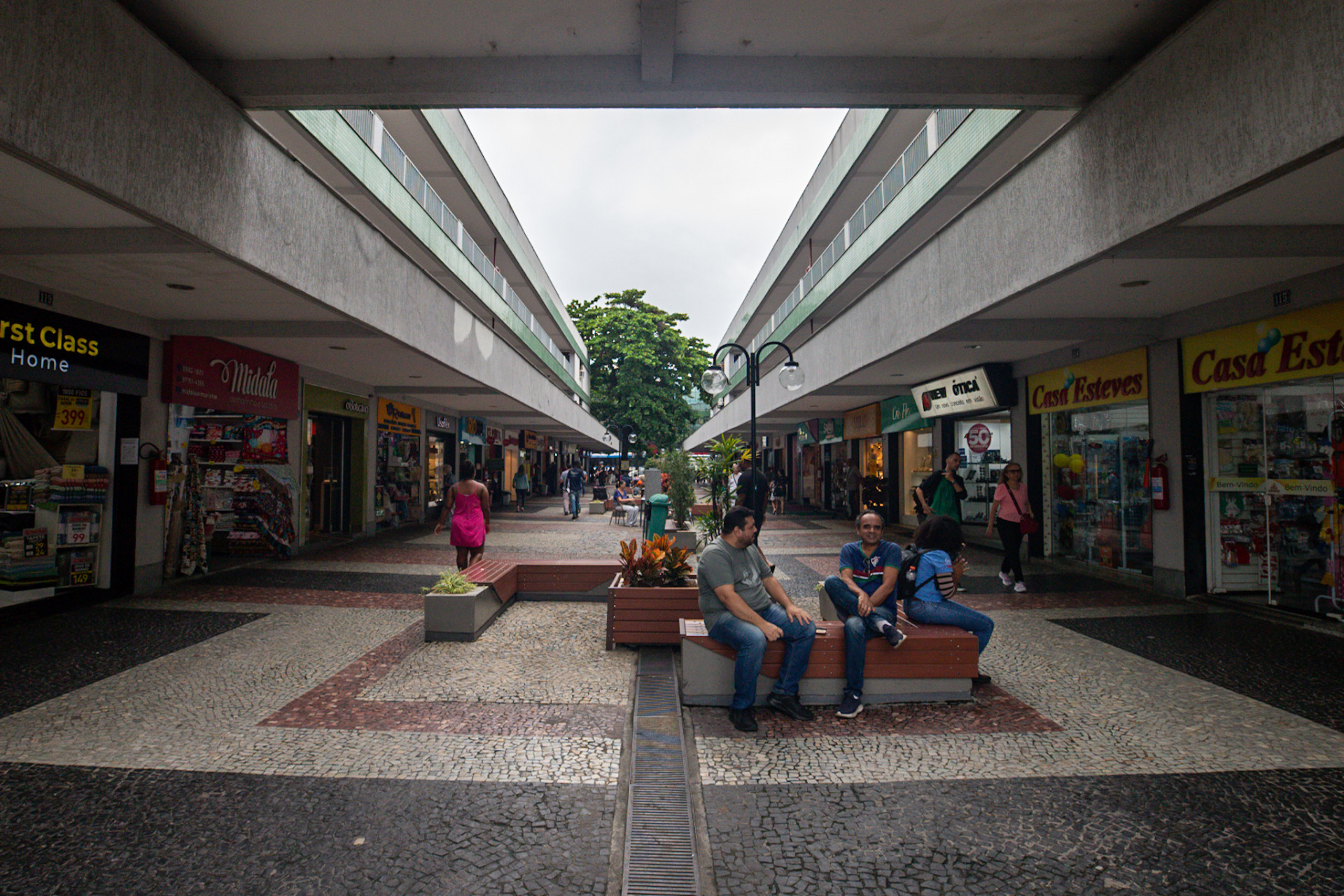 Centro Comercial no Pechincha, em Jacarepaguá - Renan Areias