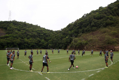 Com alguns destaques poupados, Botafogo divulga relacionados para duelo com o Boavista