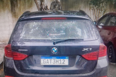 Equipes da Polícia Militar recuperam carro roubado e prendem condutor em flagrante