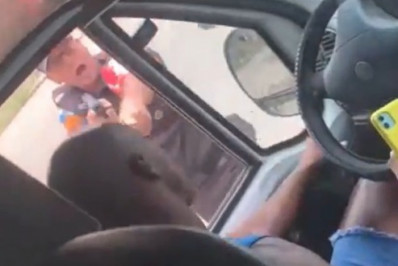 Motorista de van é preso após perseguição em Santa Cruz