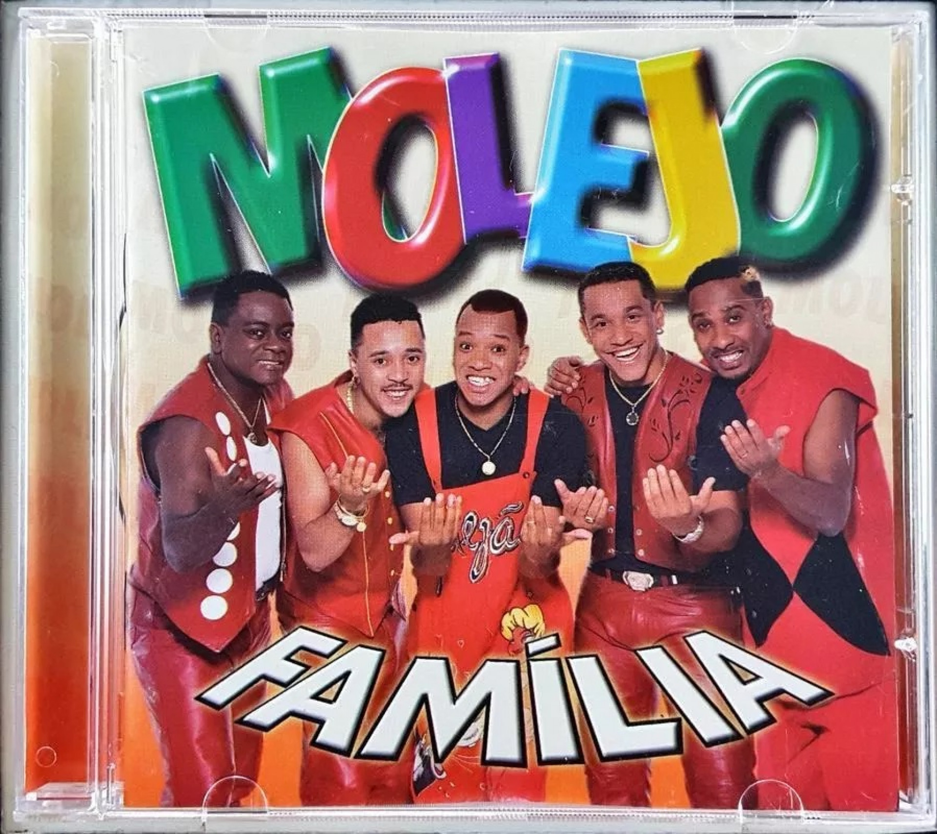 Capa do álbum Família, lançado com grande sucesso pelo Molejo - Reprodução / Internet