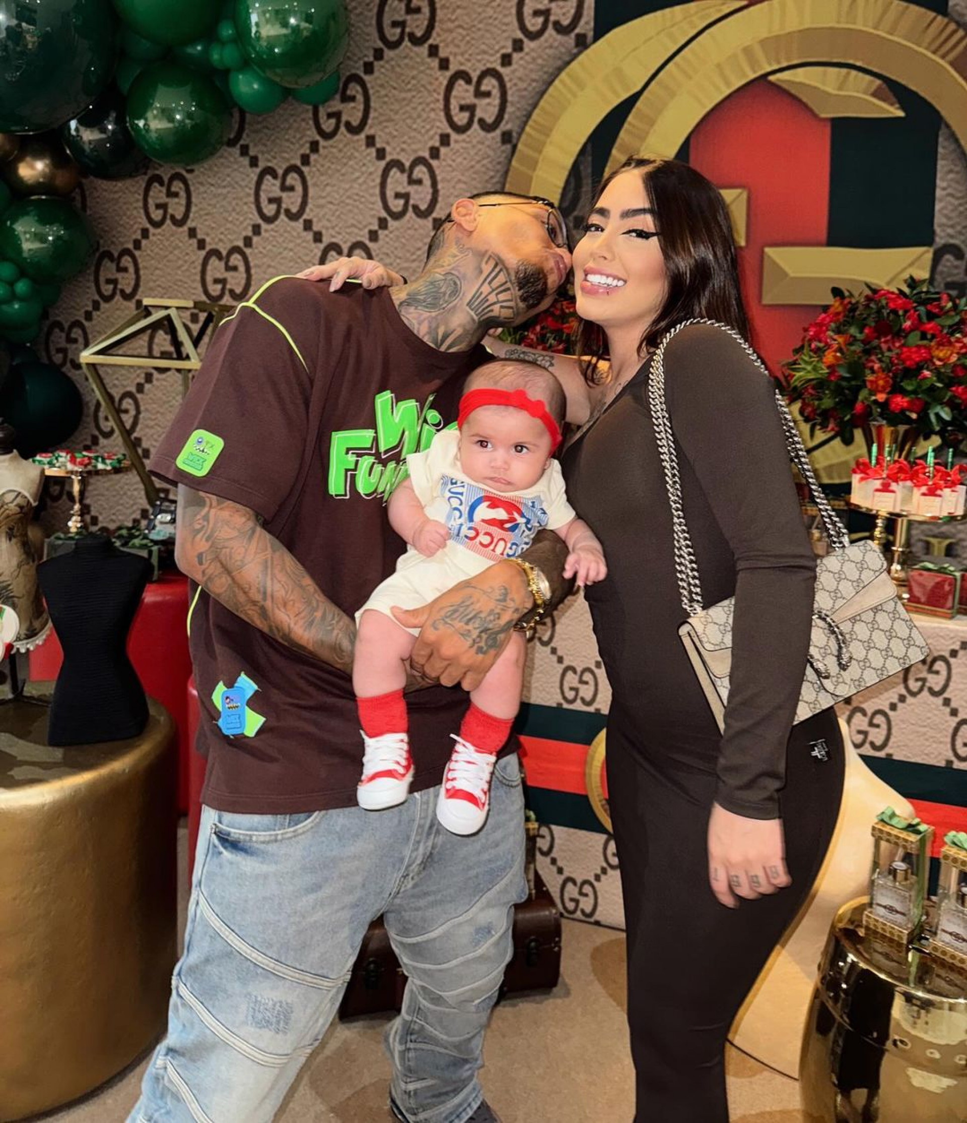 MC Mirella e Dynho Alves celebram mesversário da filha com tema grife de luxo - Reprodução / Instagram 