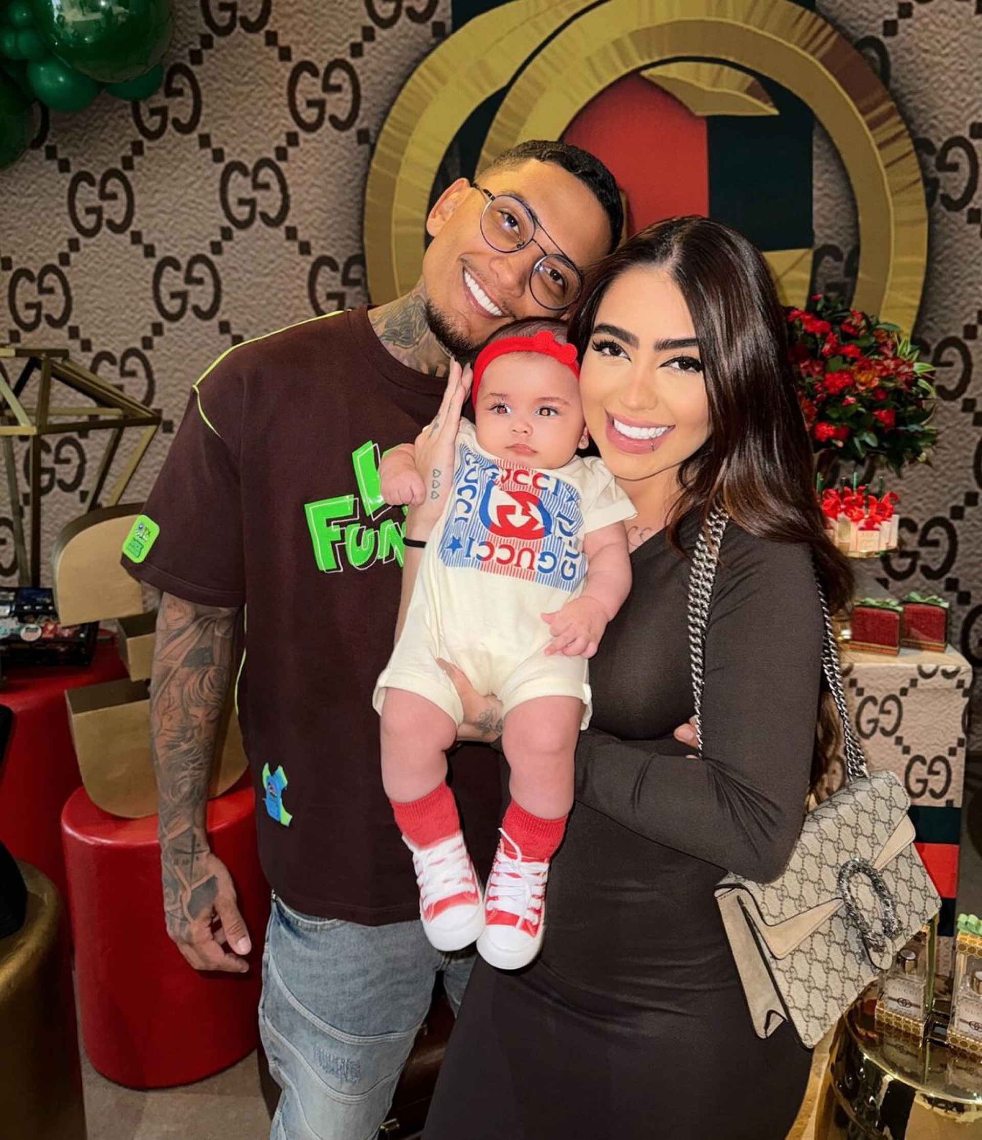 MC Mirella e Dynho Alves celebram mesversário da filha com tema grife de luxo - Reprodução / Instagram 