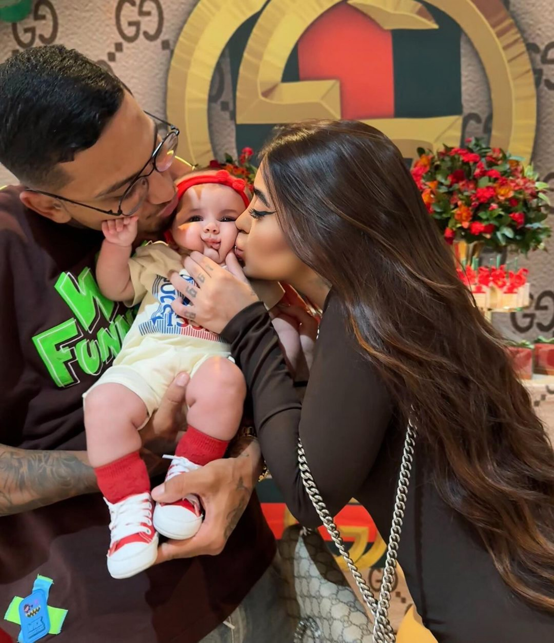 MC Mirella e Dynho Alves celebram mesversário da filha com tema grife de luxo - Reprodução / Instagram 