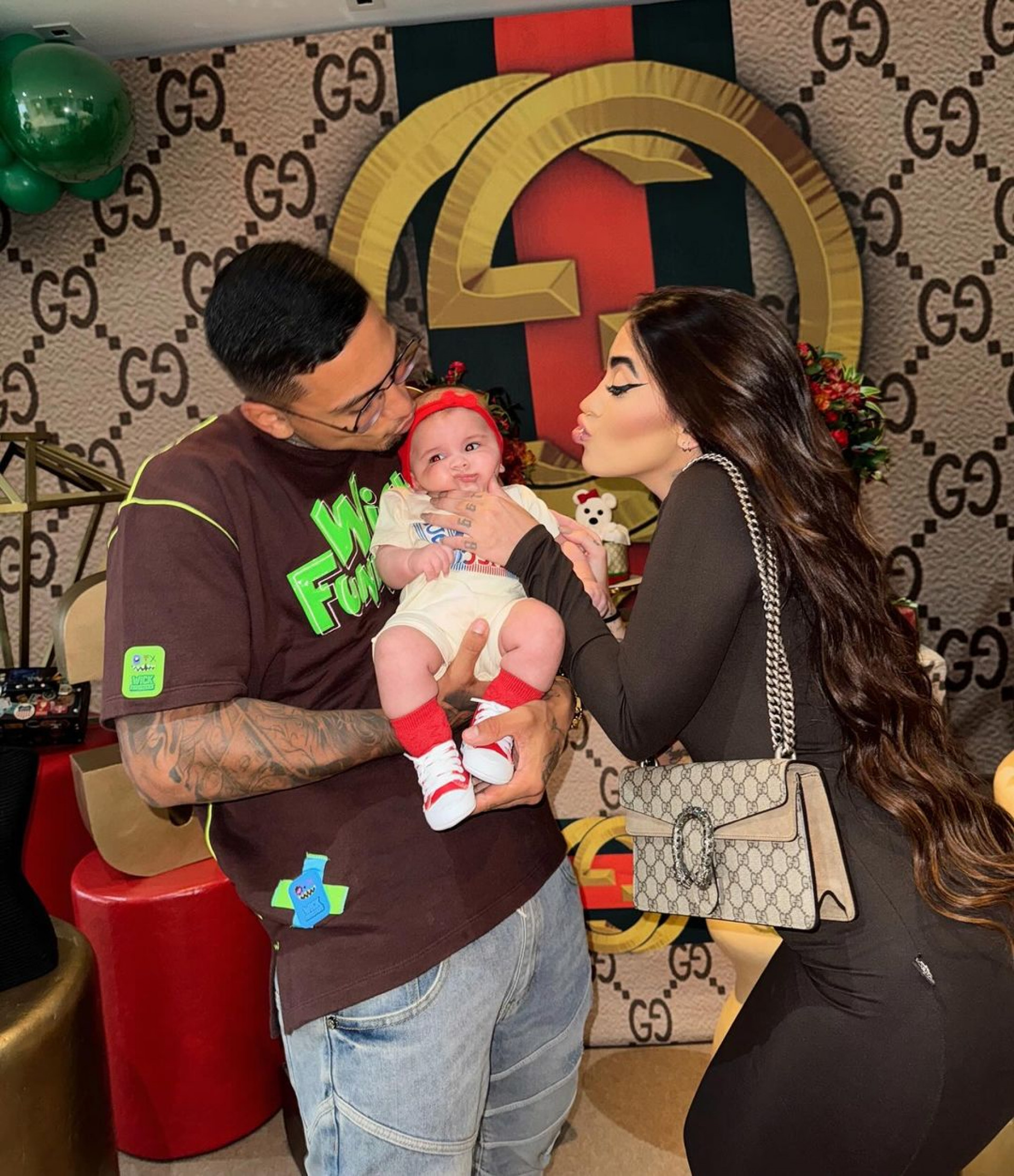 MC Mirella e Dynho Alves celebram mesversário da filha com tema grife de luxo - Reprodução / Instagram 