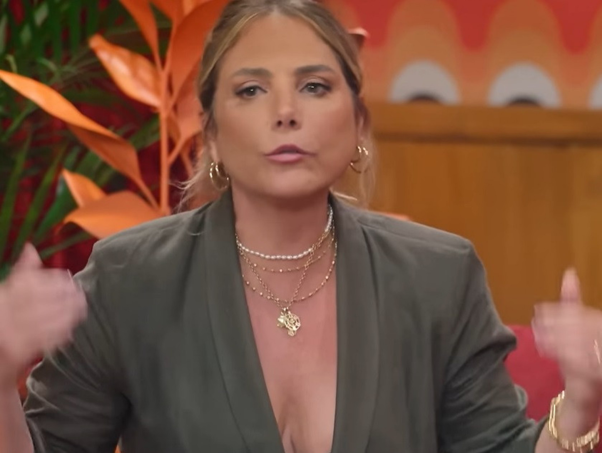 Heloisa Périssé fala sobre vida íntima no 'Surubaum' - Reprodução de vídeo