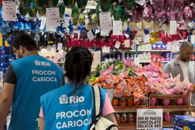 Procon Carioca descarta quase 90 kg de produtos impróprios em supermercados da cidade