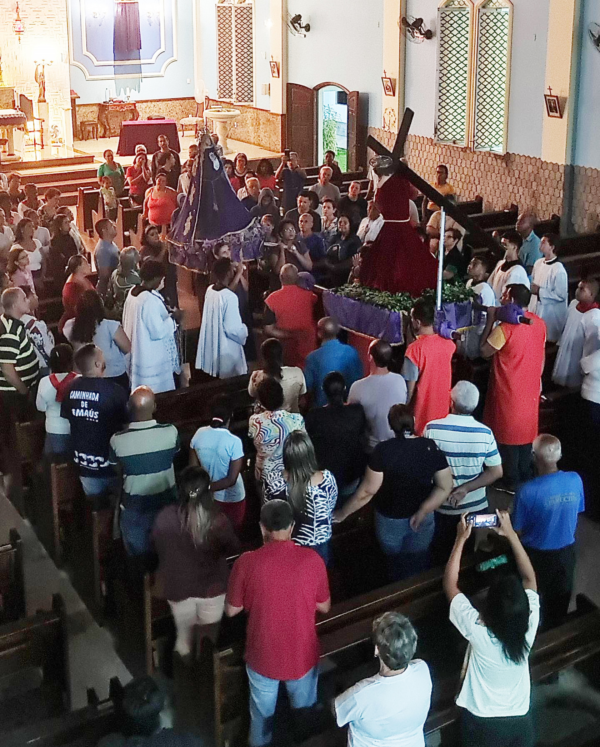 Religiosos participaram de missa na Paróquia Nossa Senhora Aparecida, em Guapimirim, no dia 27 de março